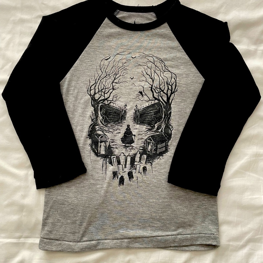 RARE, Haunted Mansion Shirt, size XS 6